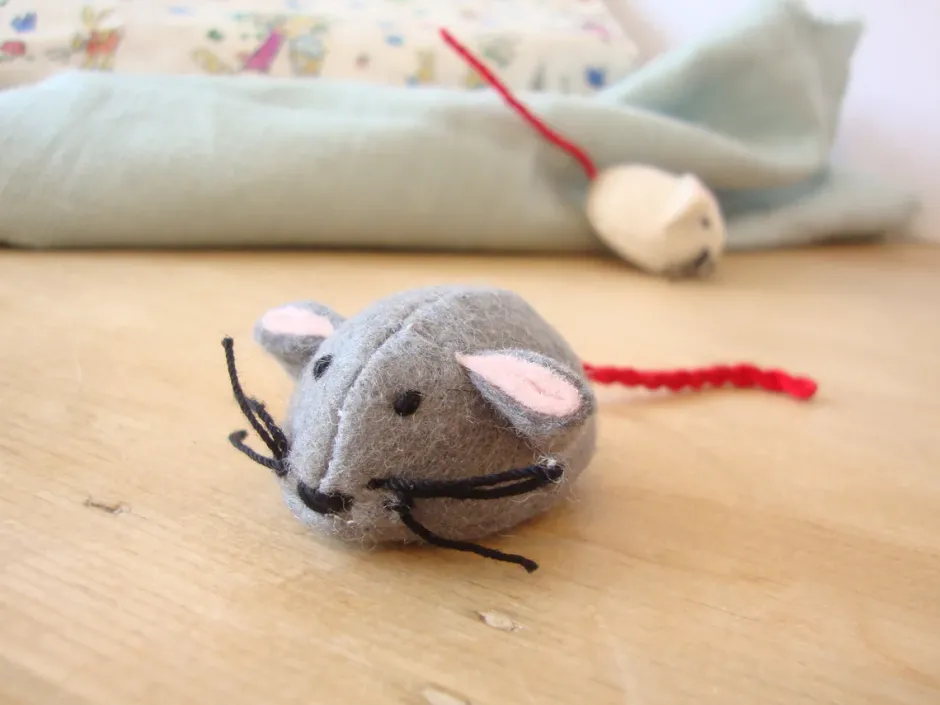 Cottontails Baby Handmade Felt|Handmade little felt mouse - grey