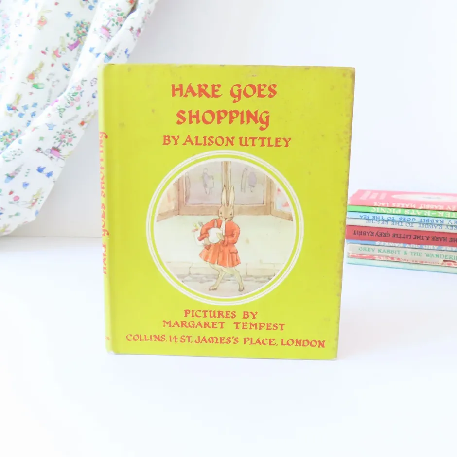 Cottontails Baby Vintage|Vintage Bunnies|VINTAGE book - Hare Goes Shopping (1969)