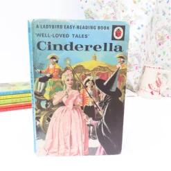 Cottontails Baby Vintage|VINTAGE Ladybird book - Cinderella (mid 1970s)