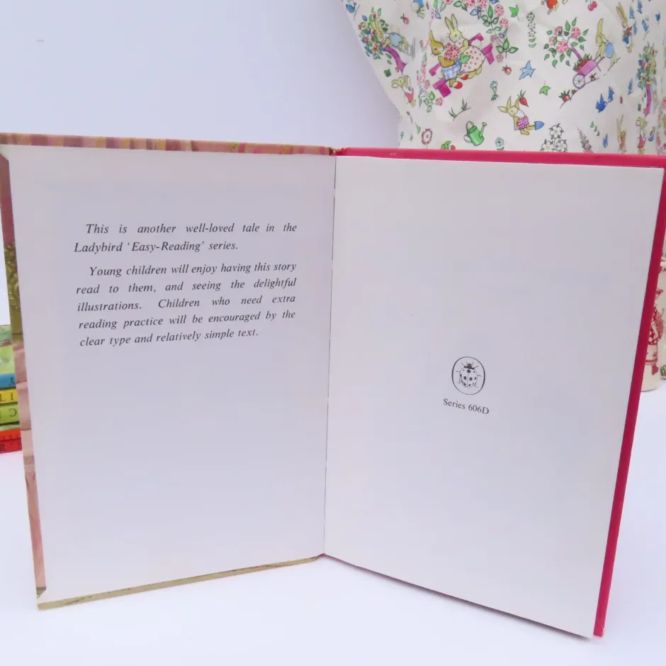 Cottontails Baby Vintage|VINTAGE Ladybird book - Sleeping Beauty (late 1970s)